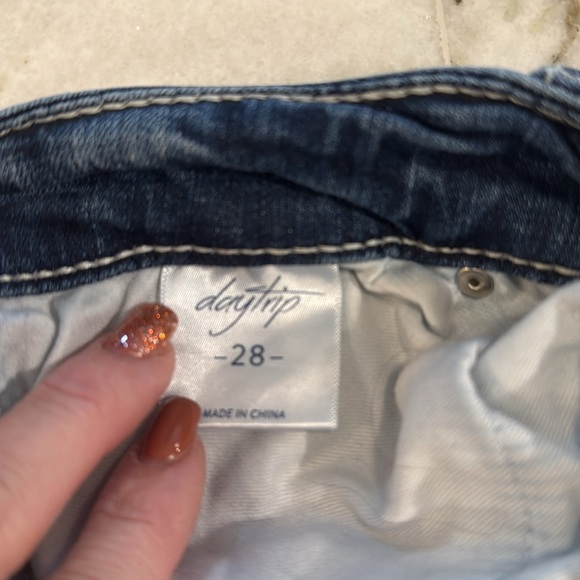 ***SOLD*** Day trip, skinny ankle jeans - Picture 5 of 5